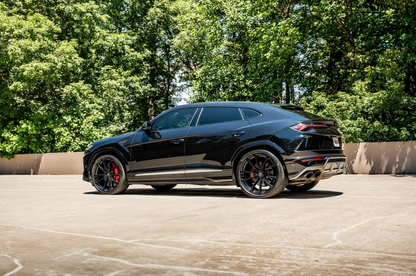Lamborghini Urus (Black)