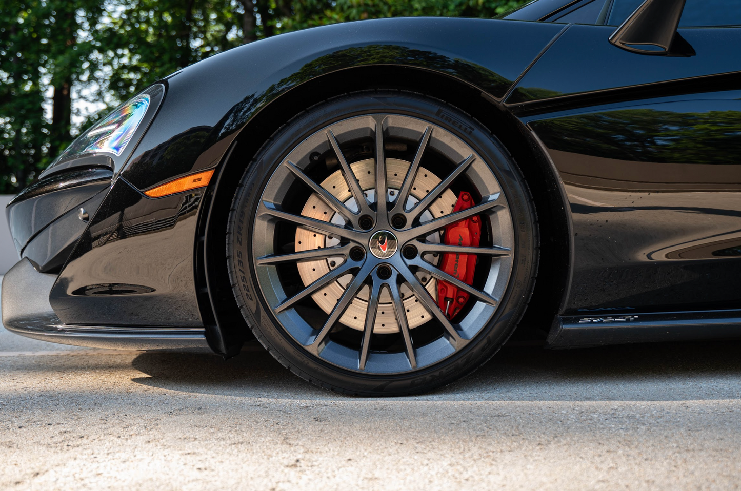 McLaren 570 GT