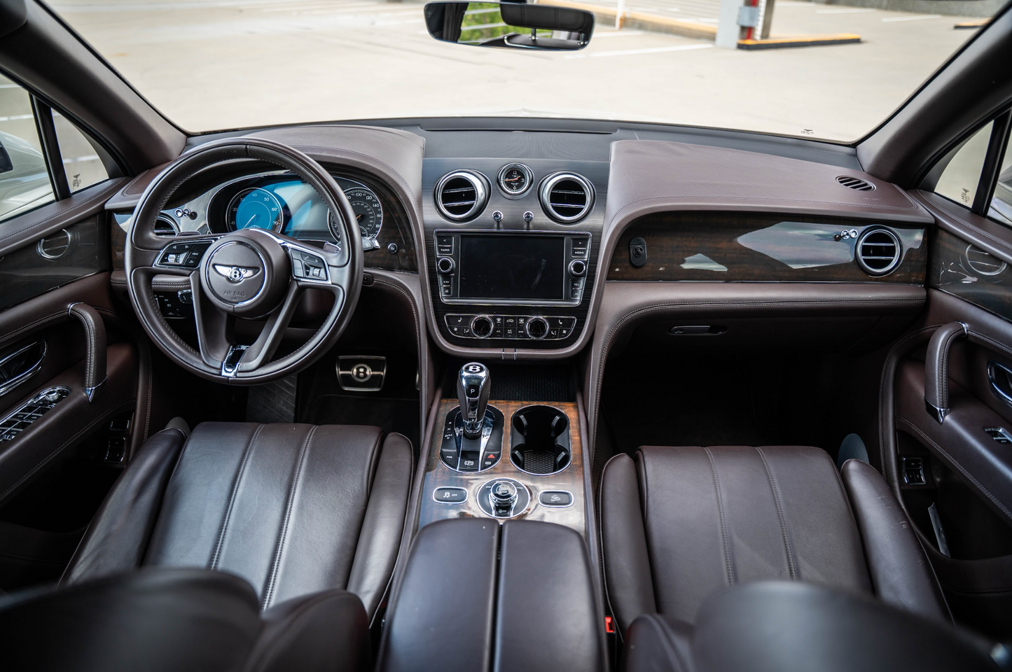 Bentley Bentayga (White)