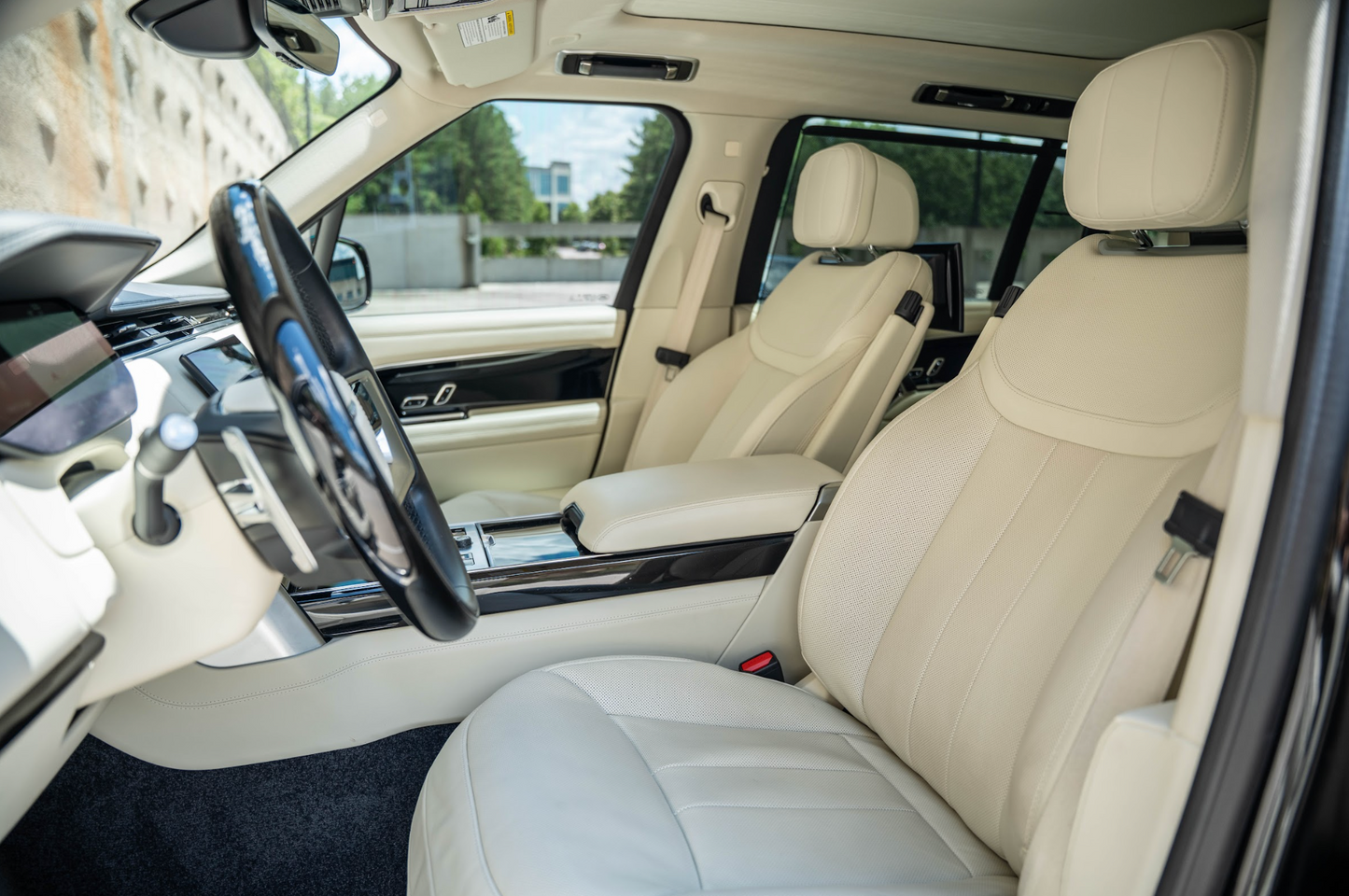 Land Rover Range Rover (Black)