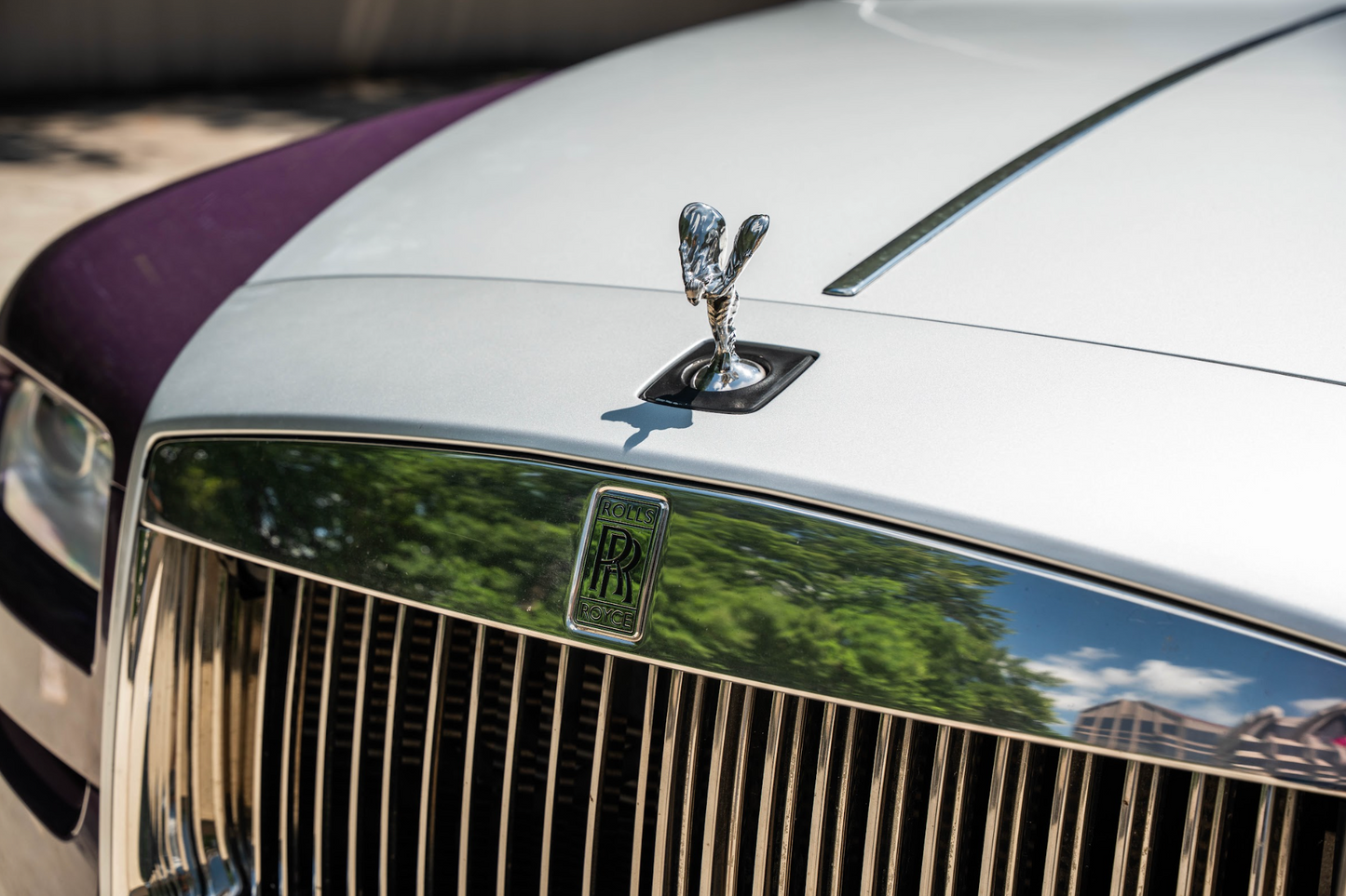 Rolls-Royce Wraith (Purple)