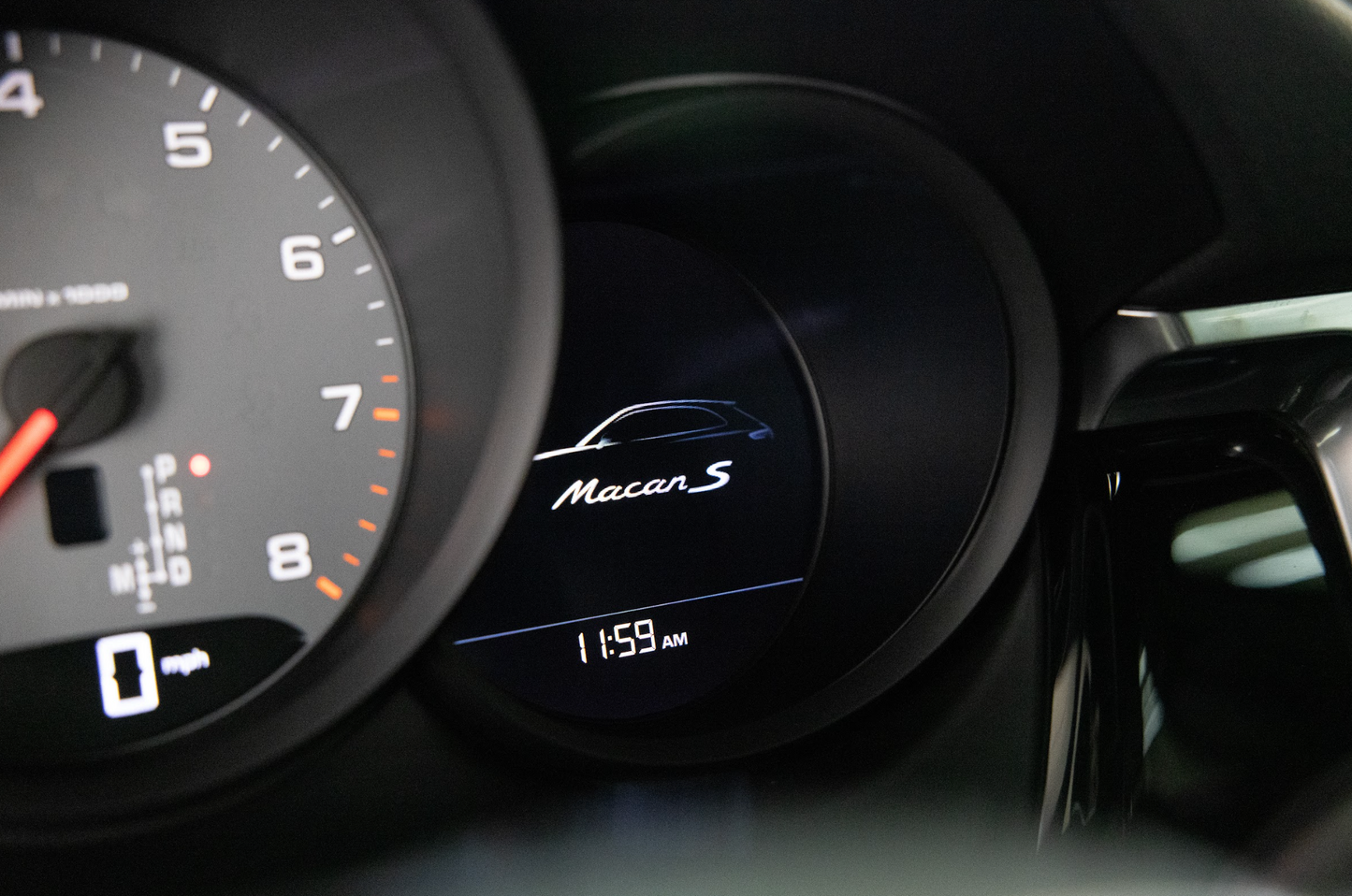 Porsche Macan S (Grey)