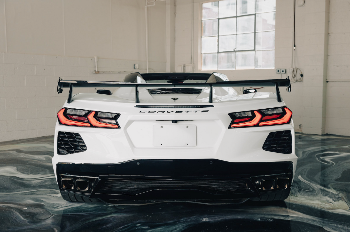 Corvette C8 (White)
