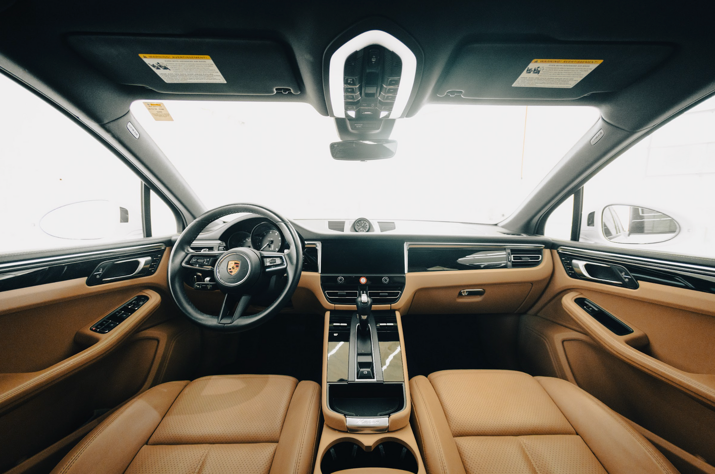 Porsche Macan S (White)