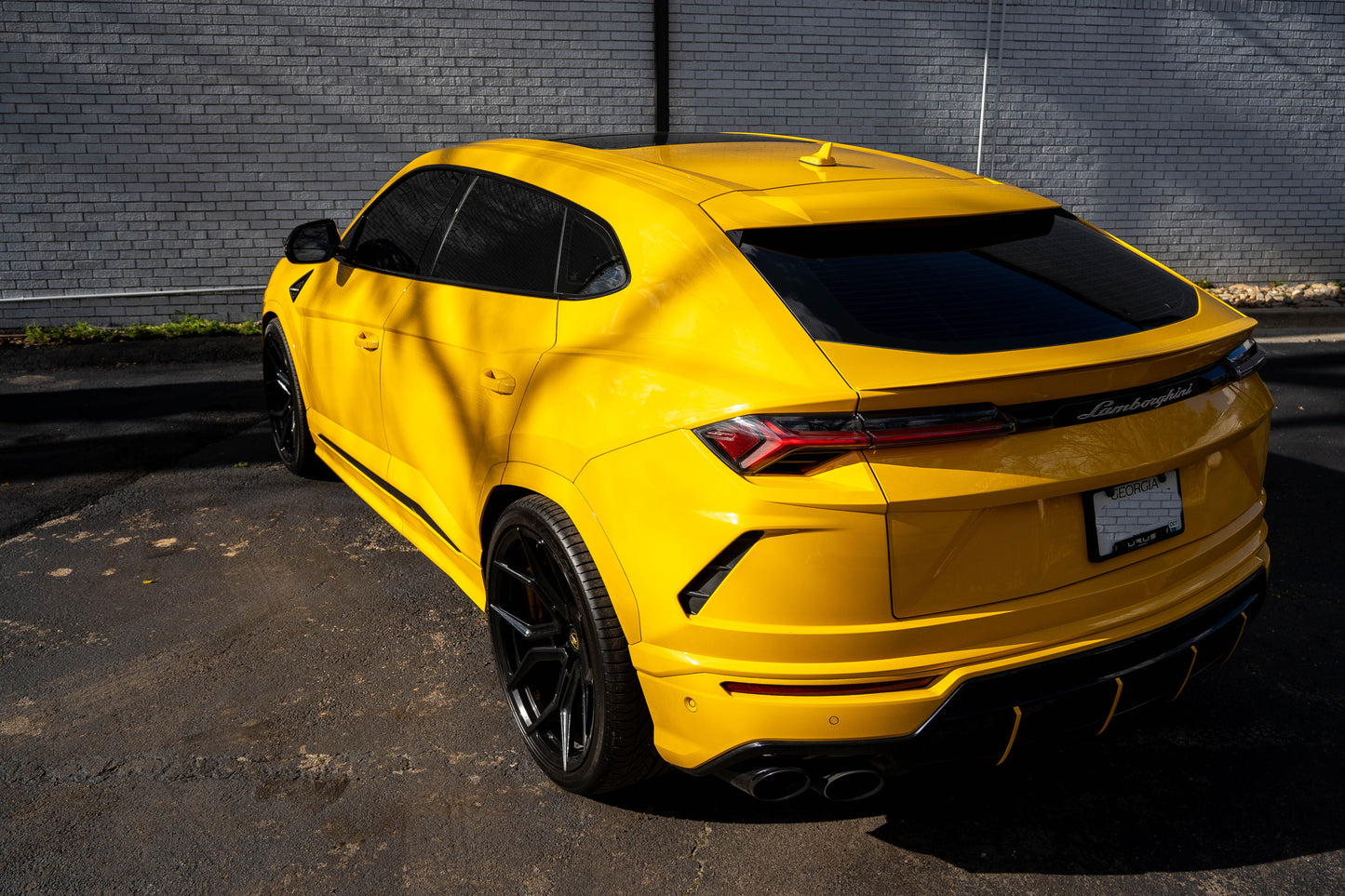 Lamborghini Urus Yellow